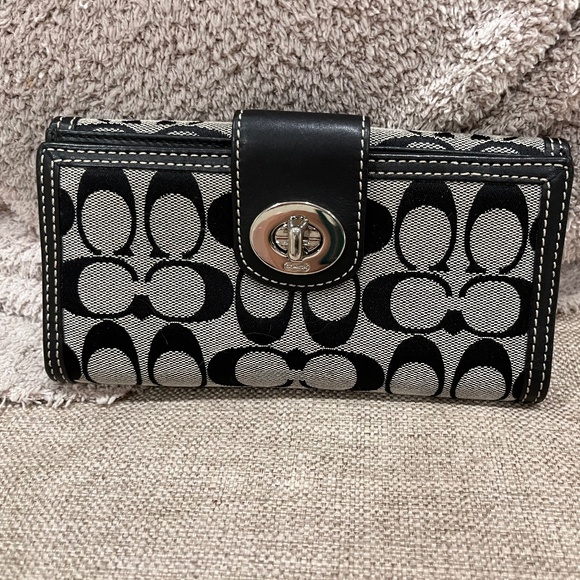 Coach Handbags - COACH Black Signature Turnlock Wallet
